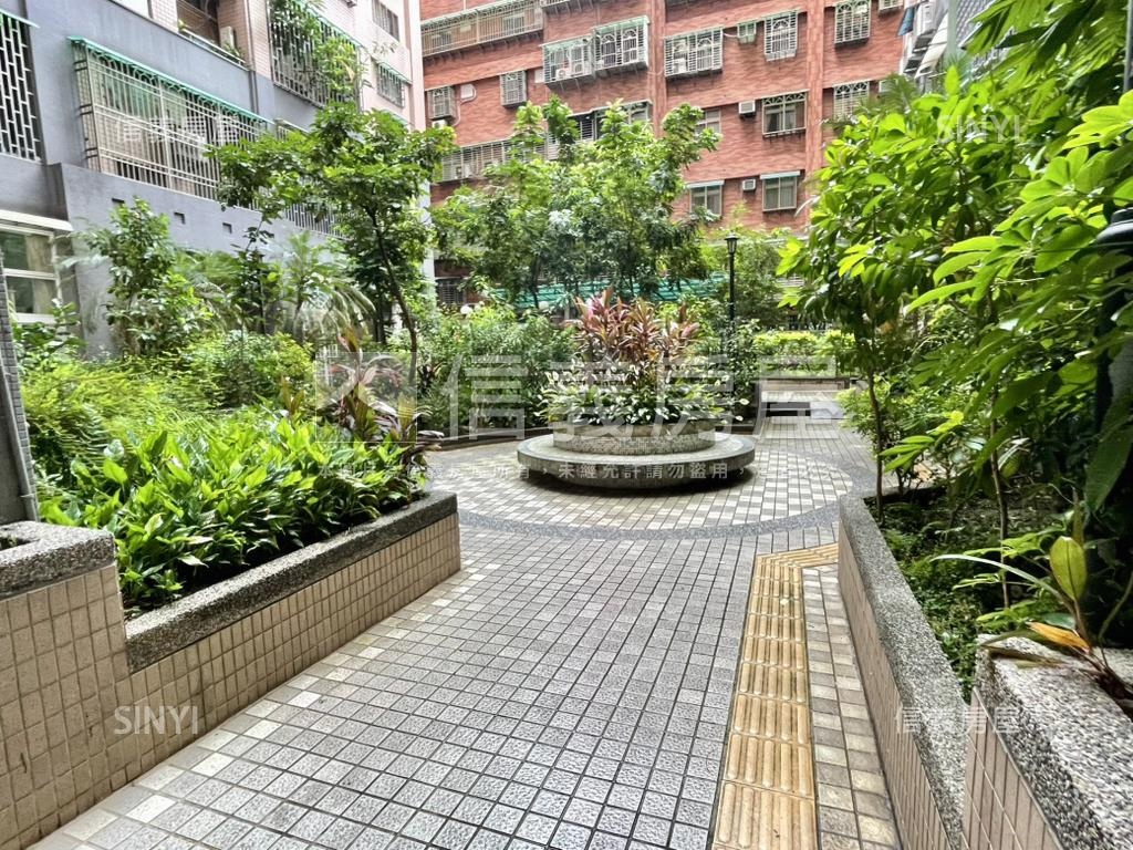 邊間綠寶石溫馨１＋３美宅房屋室內格局與周邊環境