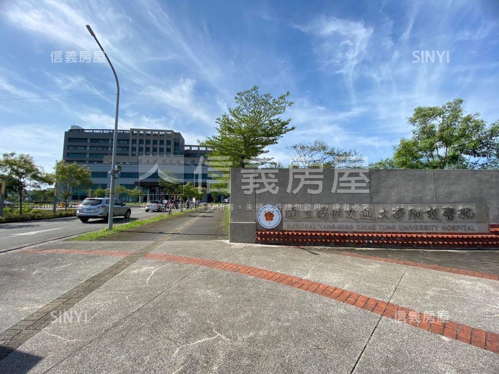 鳳凰１０１稀有２房車位房屋室內格局與周邊環境