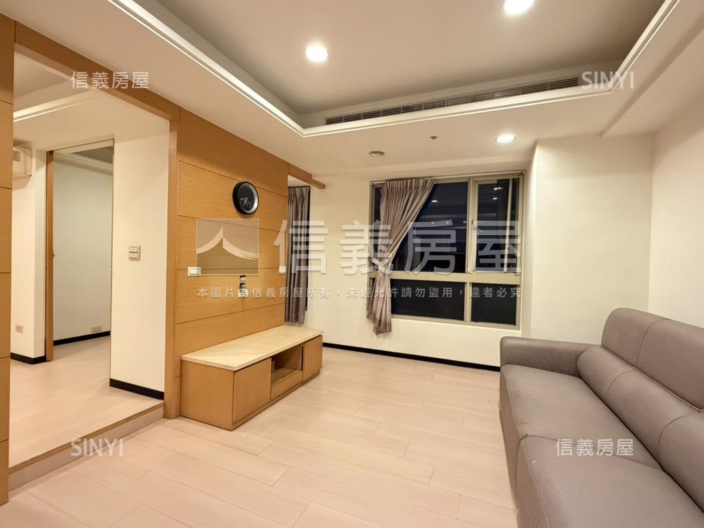 台北人次高樓兩房車位房屋室內格局與周邊環境