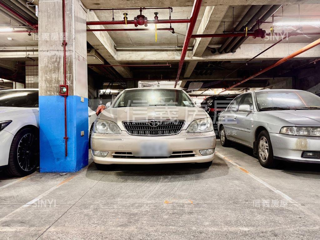 國凱街大空間一樓停車方便房屋室內格局與周邊環境