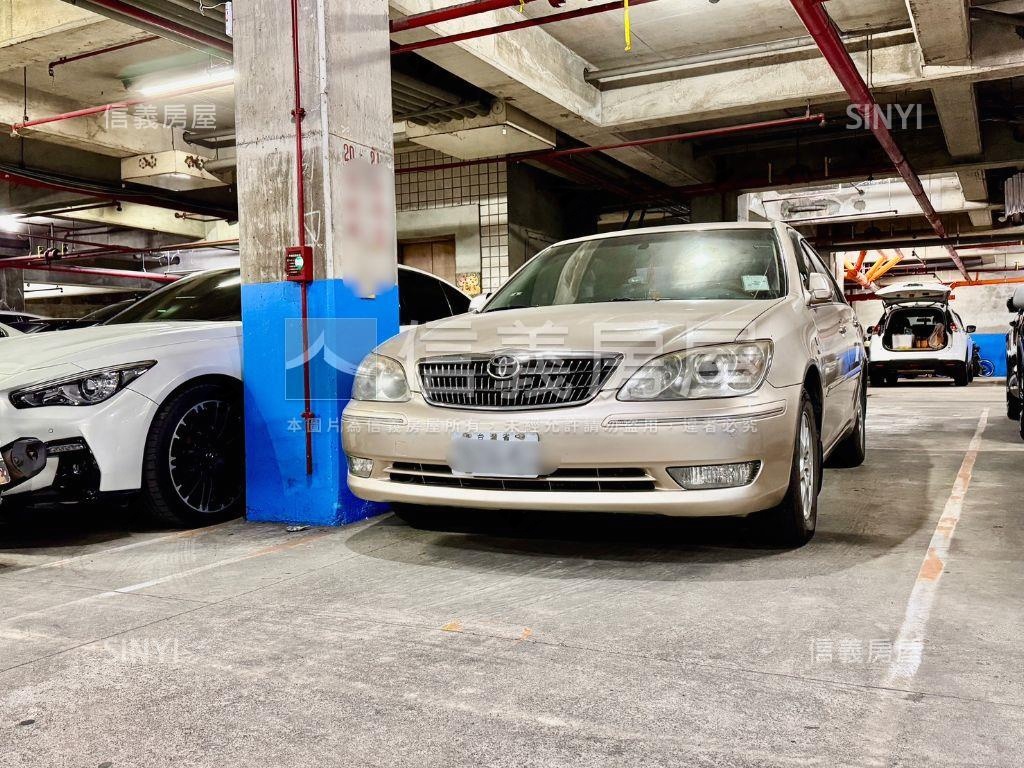 國凱街大空間一樓停車方便房屋室內格局與周邊環境