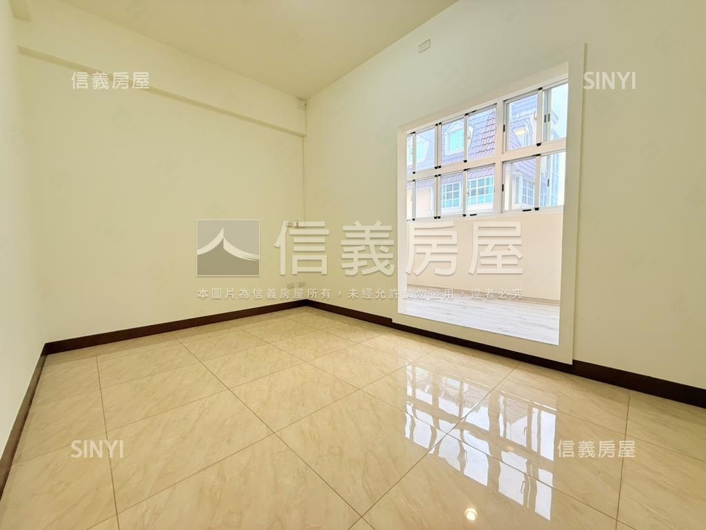 校園首排電梯透天店面房屋室內格局與周邊環境