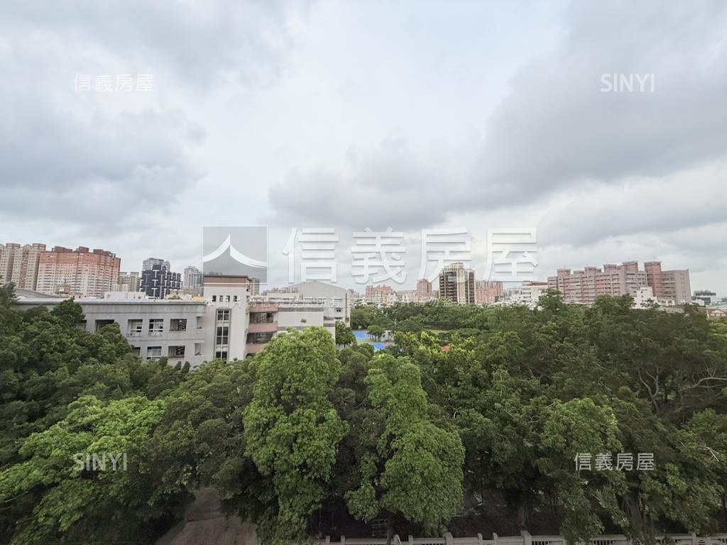 校園首排電梯透天店面房屋室內格局與周邊環境