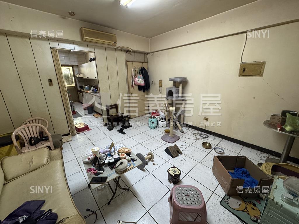 狀元及第近市場金店面房屋室內格局與周邊環境