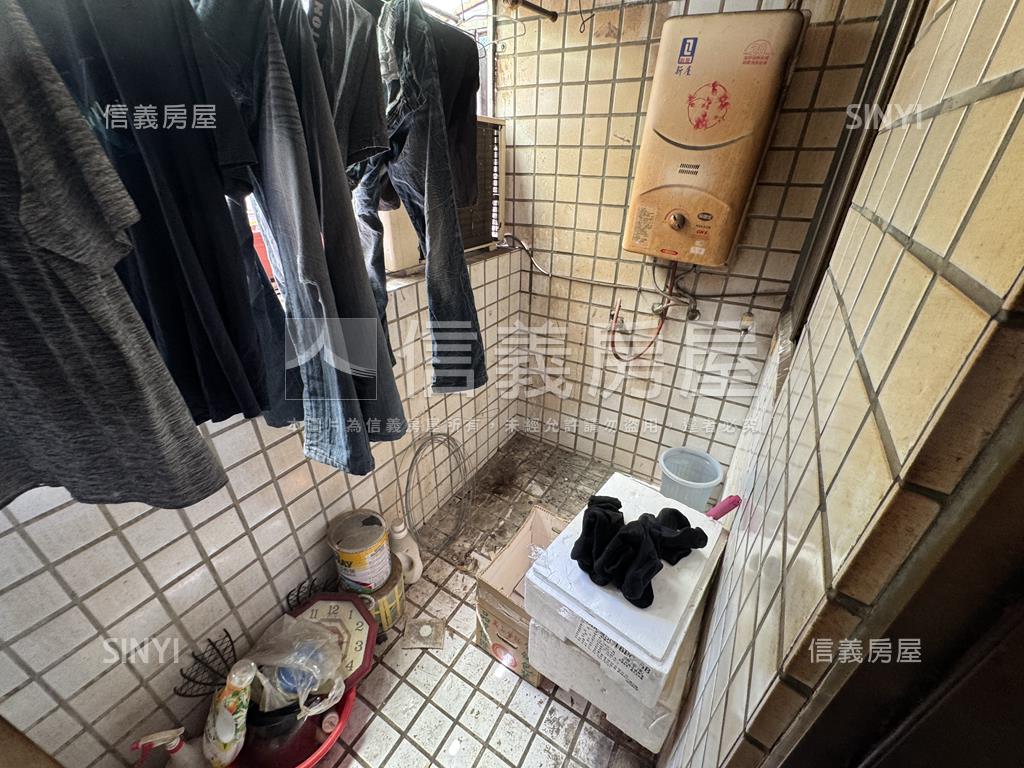 狀元及第近市場金店面房屋室內格局與周邊環境