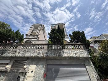 台北市氣派車庫別墅