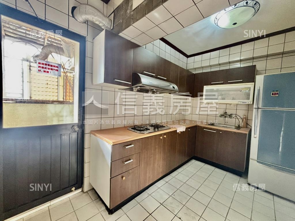 得意人生四房平面車位房屋室內格局與周邊環境