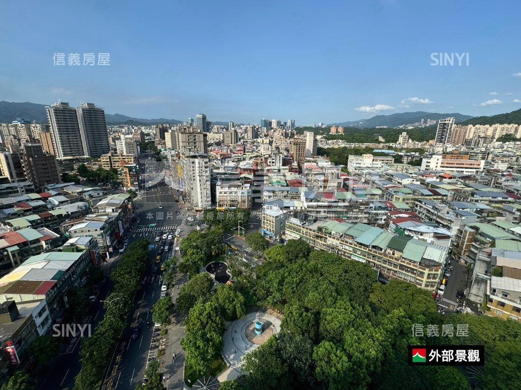忠孝東路捷運帷幕金店面房屋室內格局與周邊環境