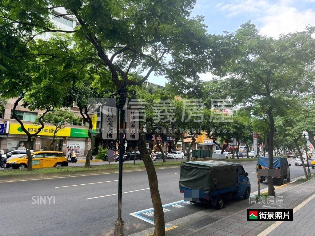 忠孝東路捷運帷幕金店面房屋室內格局與周邊環境