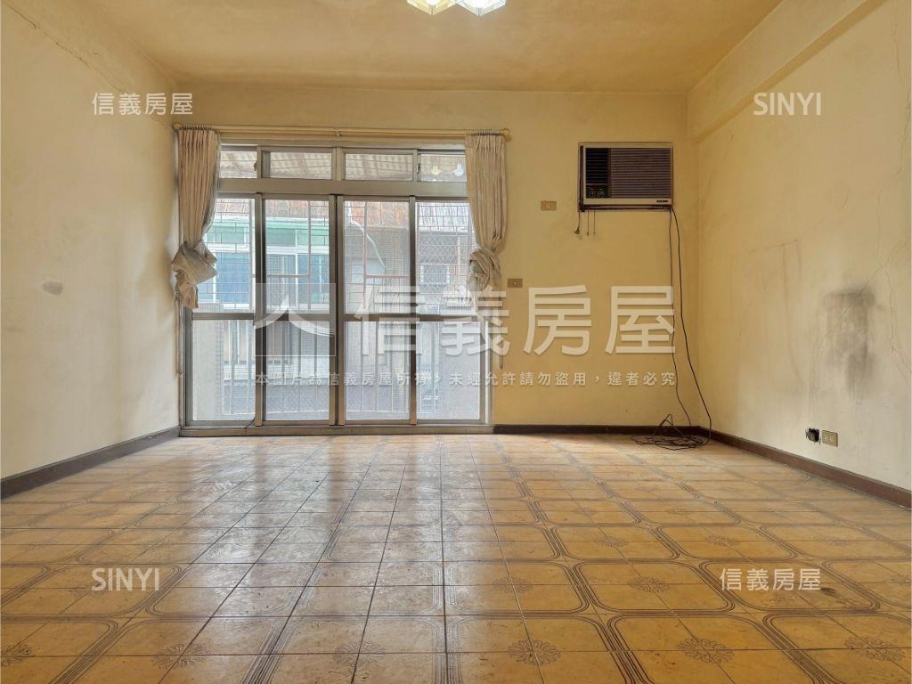 安民邊間頂樓兩房房屋室內格局與周邊環境