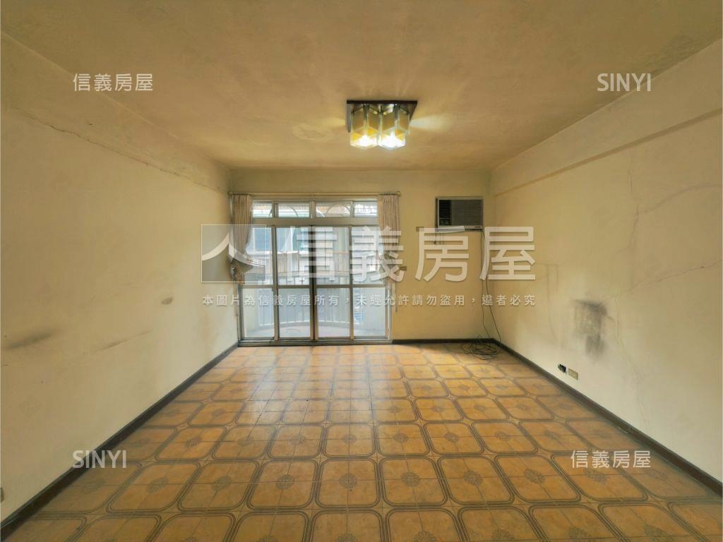 安民邊間頂樓兩房房屋室內格局與周邊環境