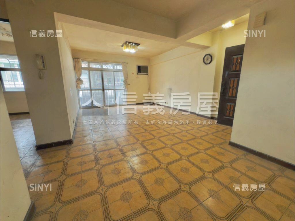 安民邊間頂樓兩房房屋室內格局與周邊環境
