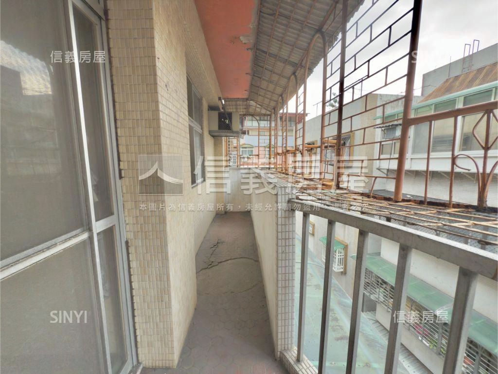安民邊間頂樓兩房房屋室內格局與周邊環境