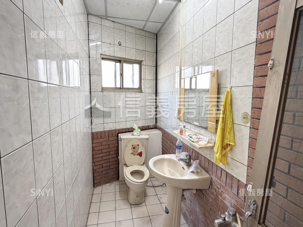 近信義國中小金店面房屋室內格局與周邊環境