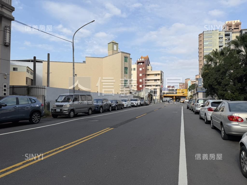 近信義國中小金店面房屋室內格局與周邊環境