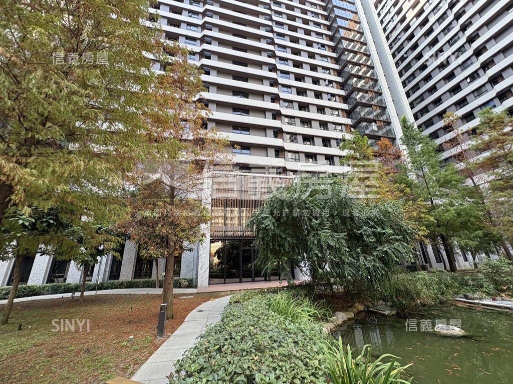 夢幻誠邊間急售房三房平車房屋室內格局與周邊環境