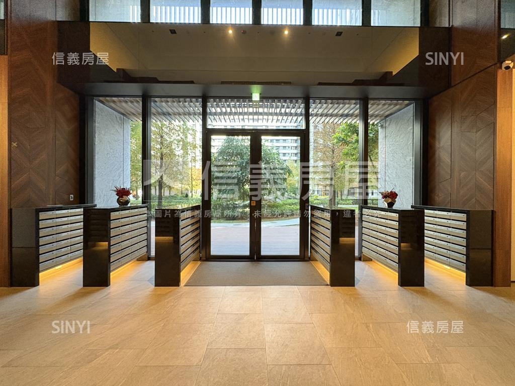 夢幻誠邊間急售房三房平車房屋室內格局與周邊環境