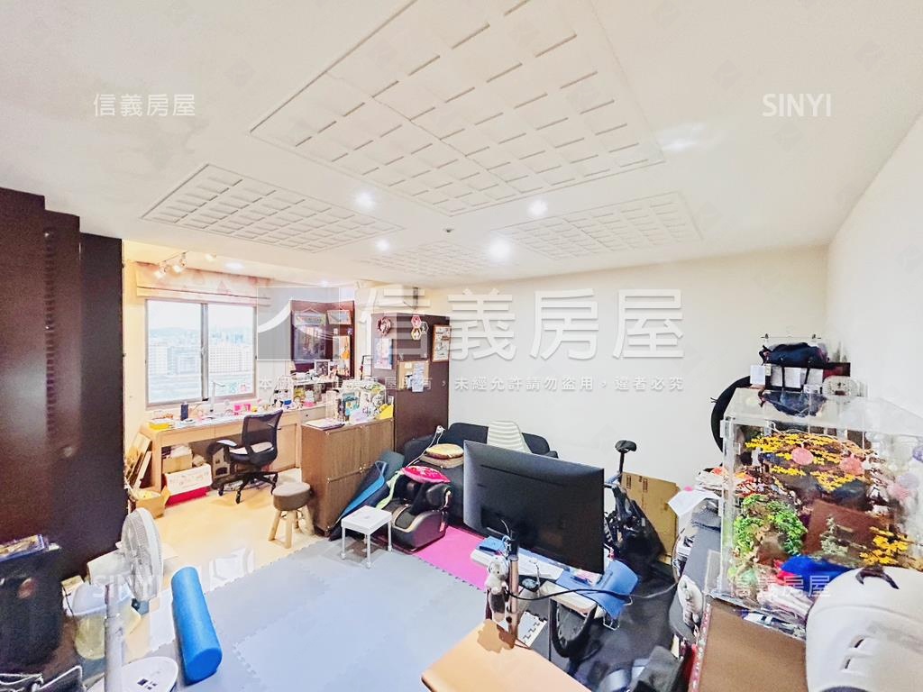 【鋼骨】水鑽石五房雙車位房屋室內格局與周邊環境