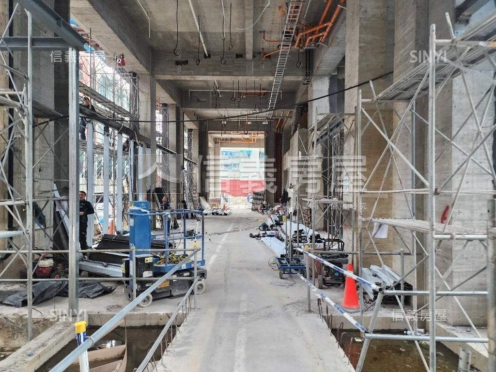 宏築信義Ｂ１高樓房屋室內格局與周邊環境