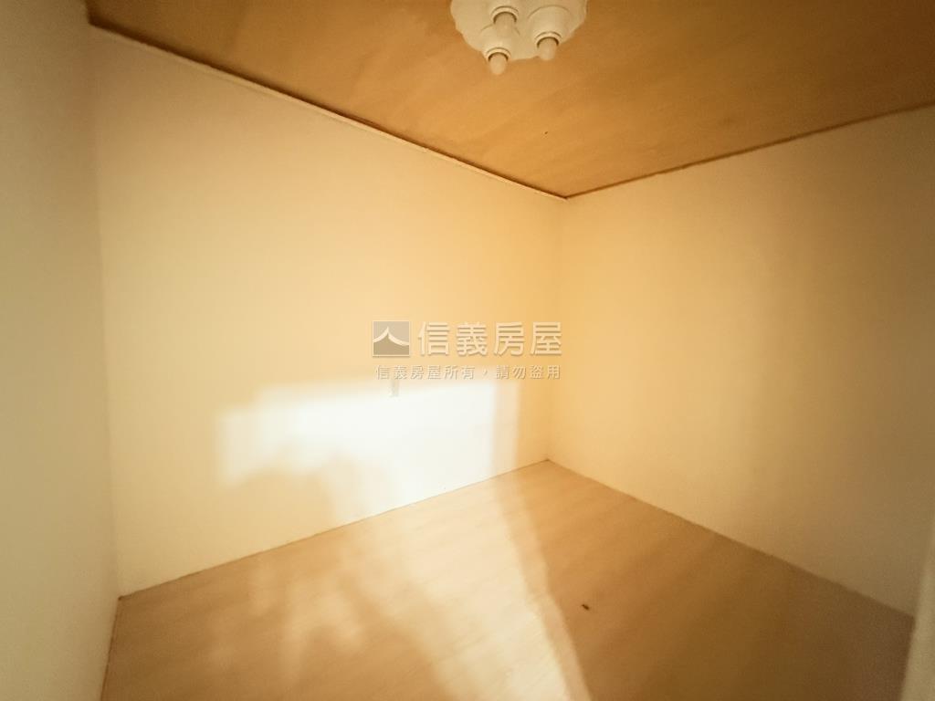 沙鹿方正土地房屋室內格局與周邊環境