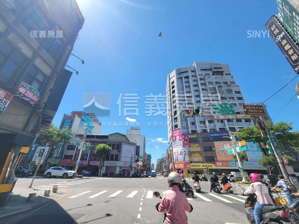 中正路三角窗透店房屋室內格局與周邊環境