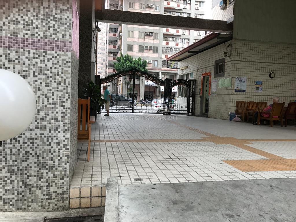 虎嘯中村高樓層三房房屋室內格局與周邊環境