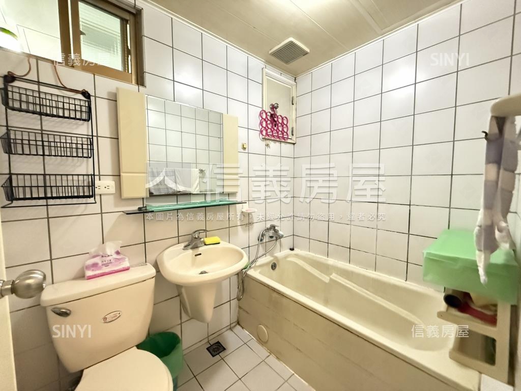 光大國宅。邊間大陽台房屋室內格局與周邊環境