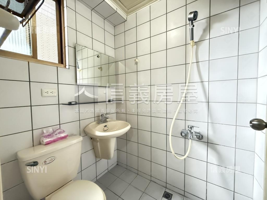 光大國宅。邊間大陽台房屋室內格局與周邊環境