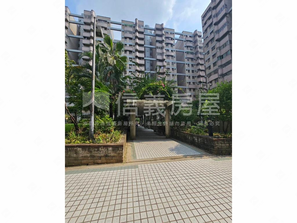 光大國宅。邊間大陽台房屋室內格局與周邊環境