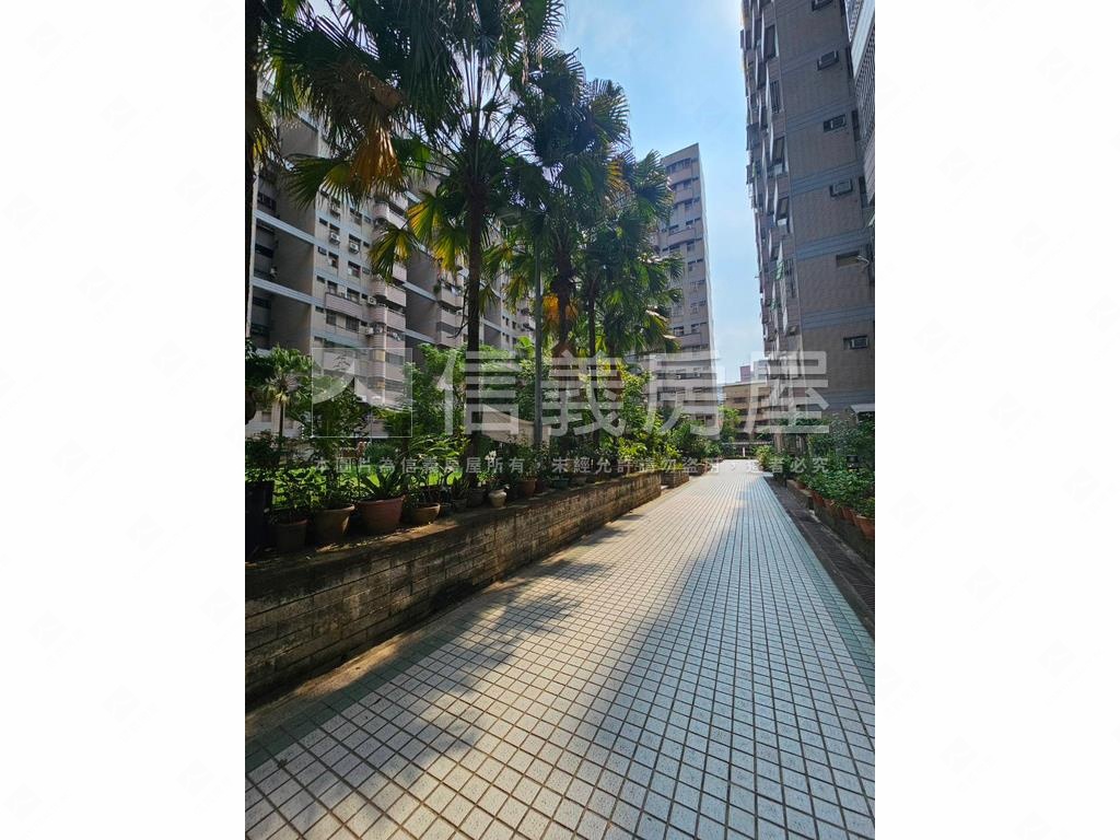 光大國宅。邊間大陽台房屋室內格局與周邊環境