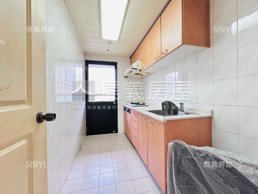 國泰溫馨高樓二房房屋室內格局與周邊環境