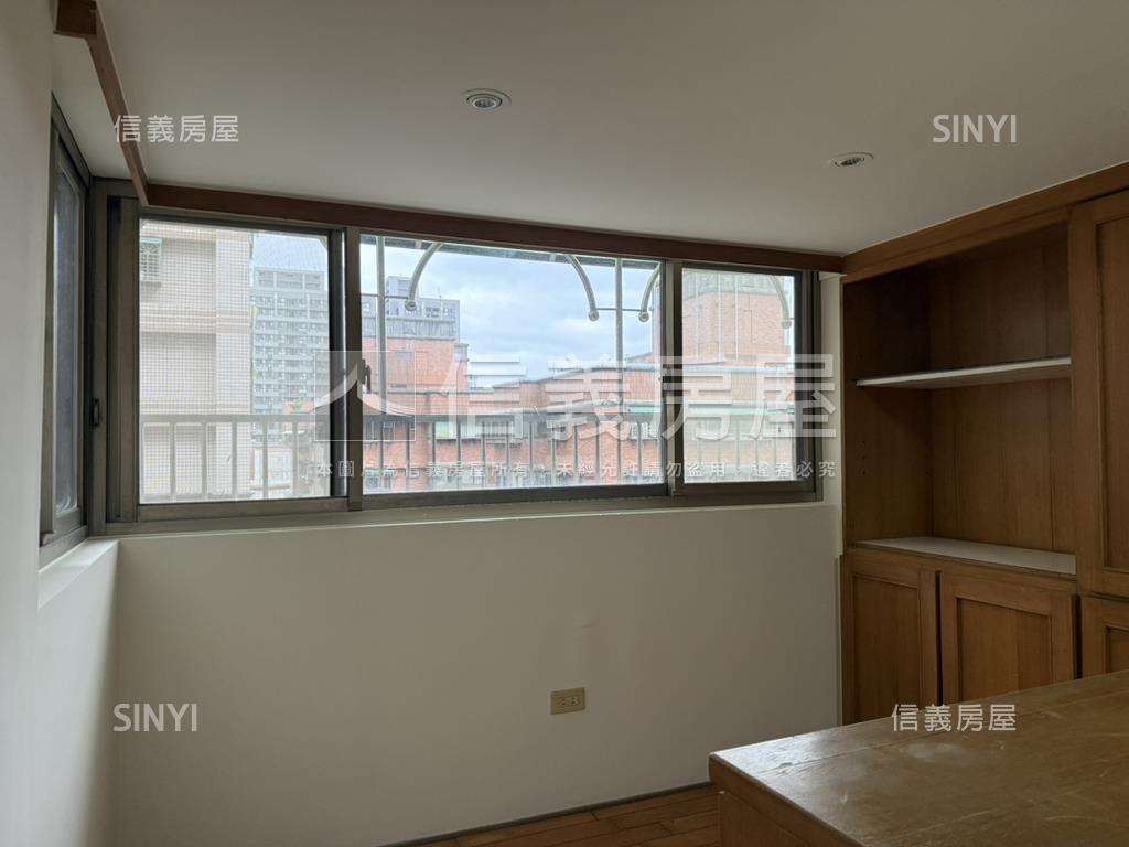 美麗童話故事景觀二房房屋室內格局與周邊環境