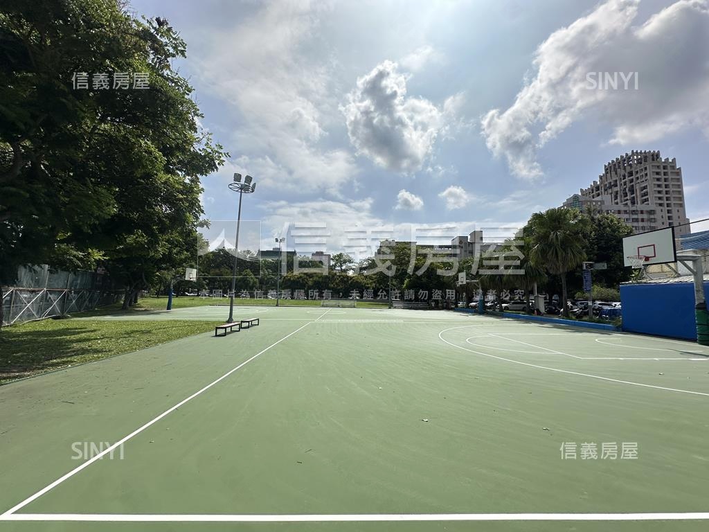 雙橡園２９２５先看這間房屋室內格局與周邊環境