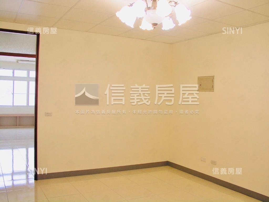 正和緯路｜燙金店住房屋室內格局與周邊環境