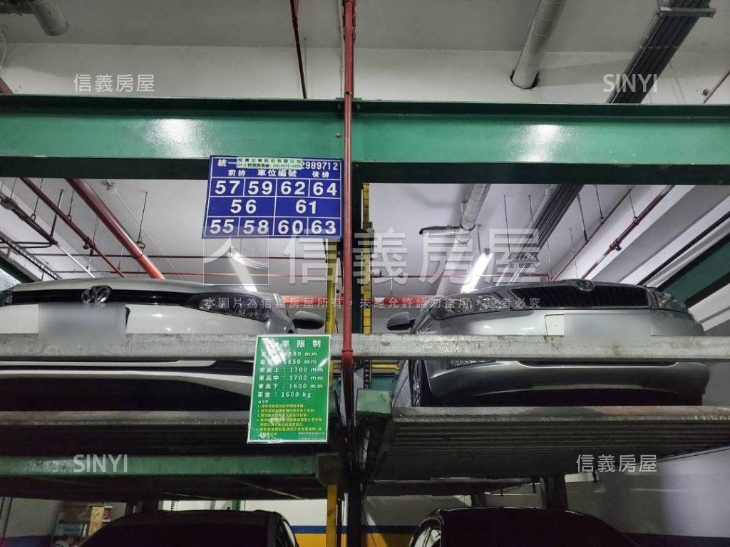 囍市坡機車位限社區住戶房屋室內格局與周邊環境