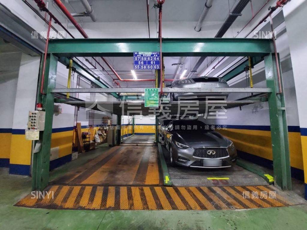 囍市坡機車位限社區住戶房屋室內格局與周邊環境