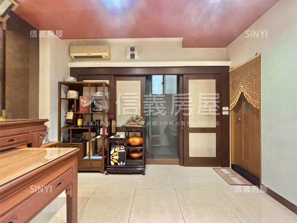美術館邊間稀有車墅房屋室內格局與周邊環境