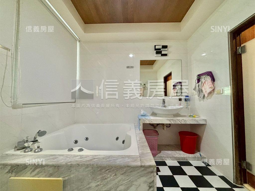 美術館邊間稀有車墅房屋室內格局與周邊環境