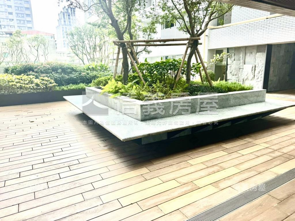 忠泰湛高質感方正大三房房屋室內格局與周邊環境
