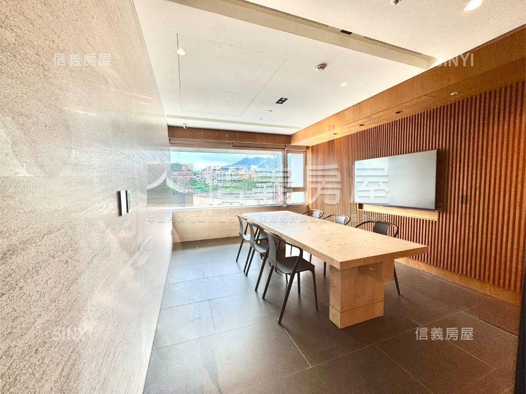 忠泰湛新成屋方正大三房房屋室內格局與周邊環境