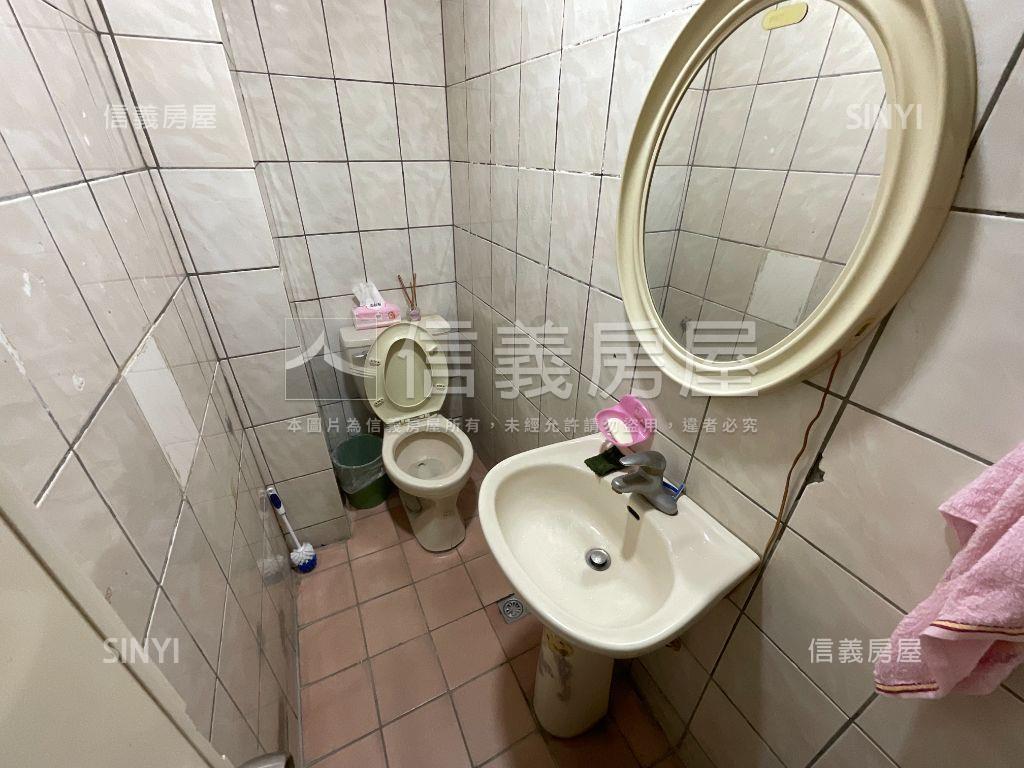 近彰化銀行邊間賺錢樓店房屋室內格局與周邊環境