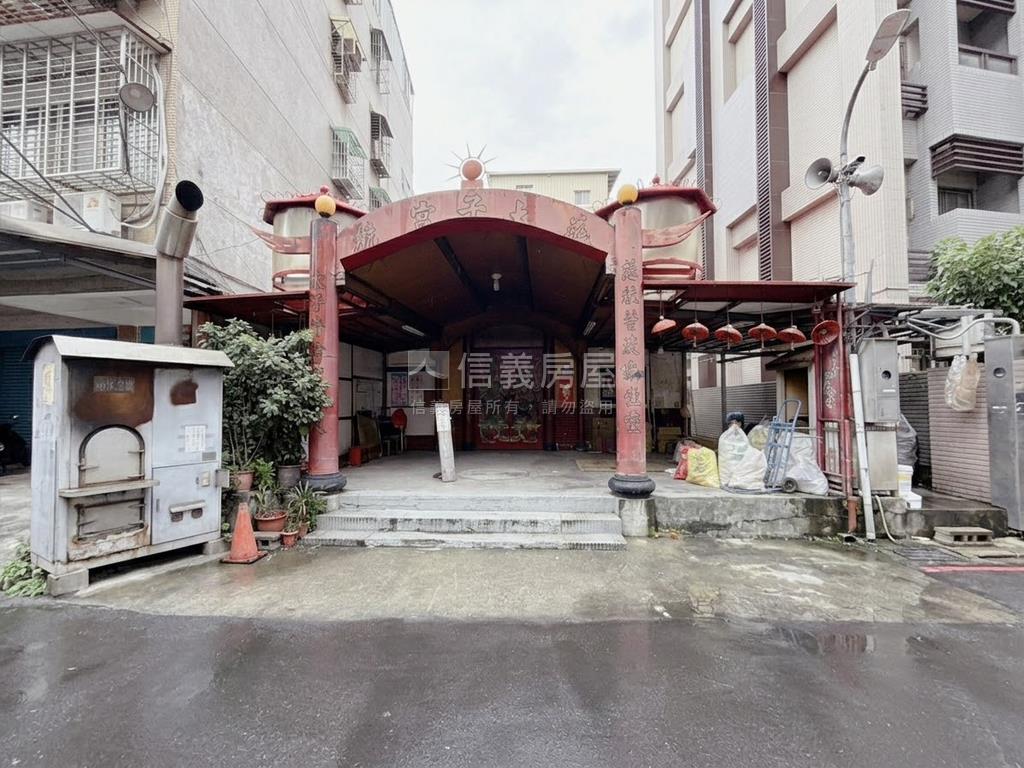 富山街黑金土地房屋室內格局與周邊環境