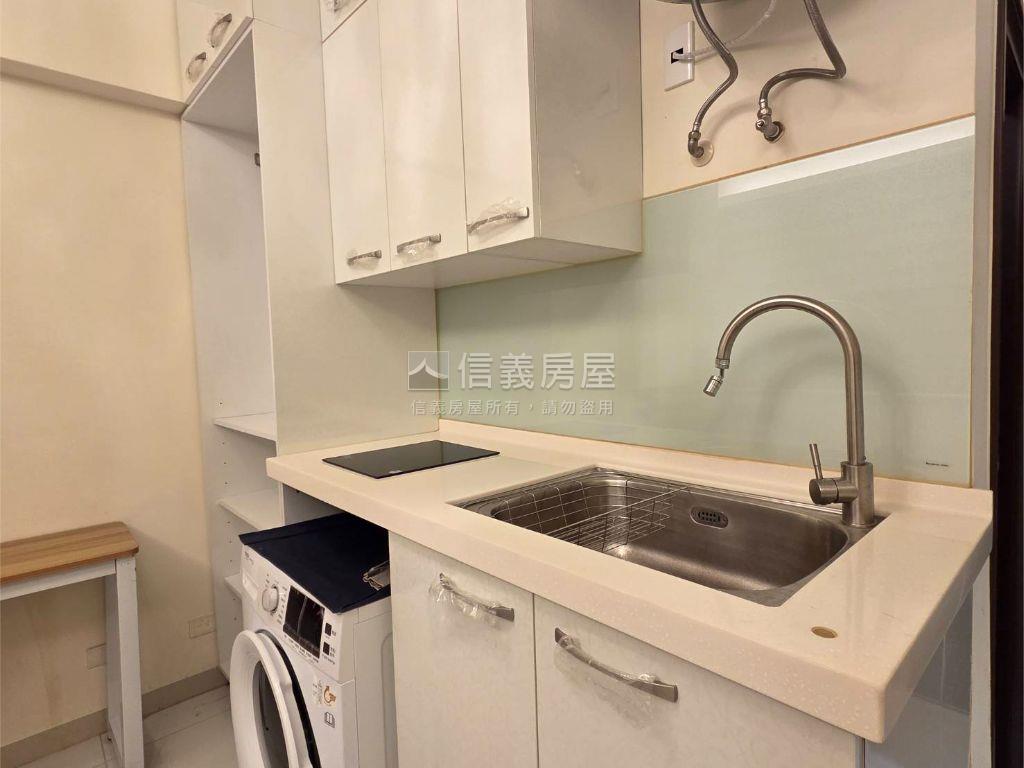 近忠孝夜市精緻成家小資宅房屋室內格局與周邊環境