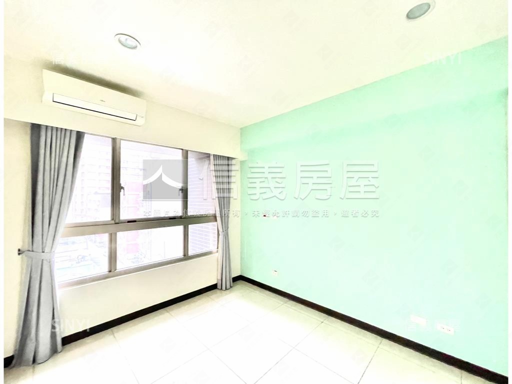 稀有建安邊間兩房車位房屋室內格局與周邊環境
