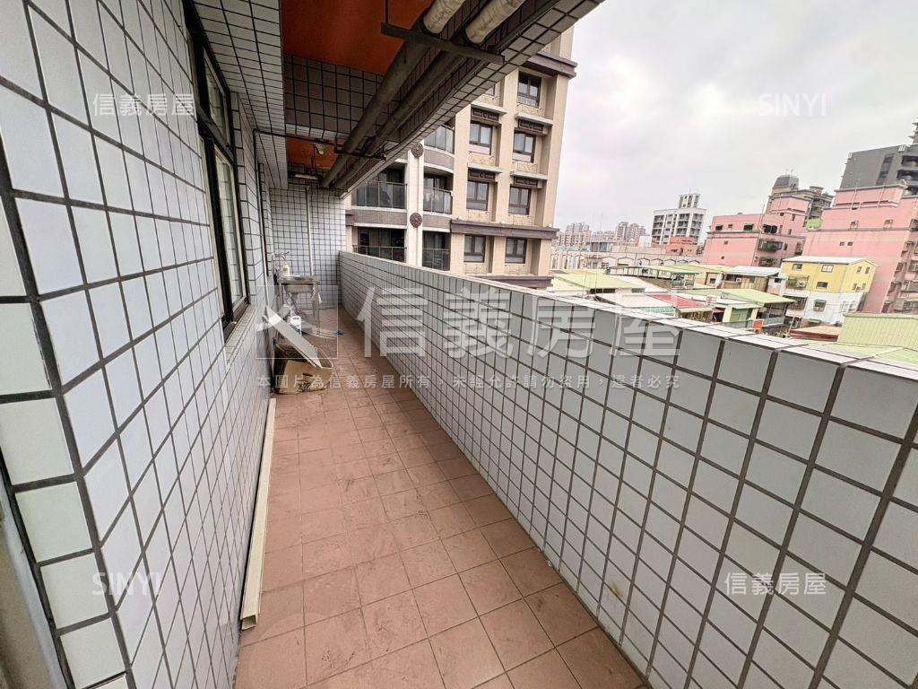 財經天廈明亮大辦公房屋室內格局與周邊環境