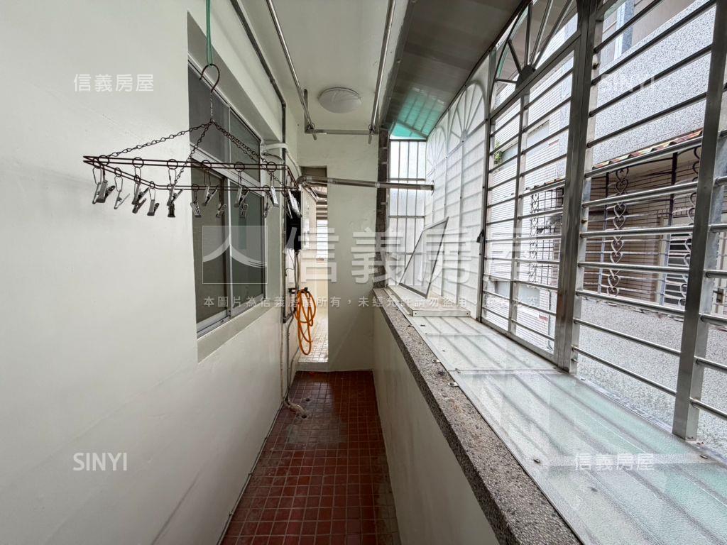 美妝頂加浪漫滿屋房屋室內格局與周邊環境