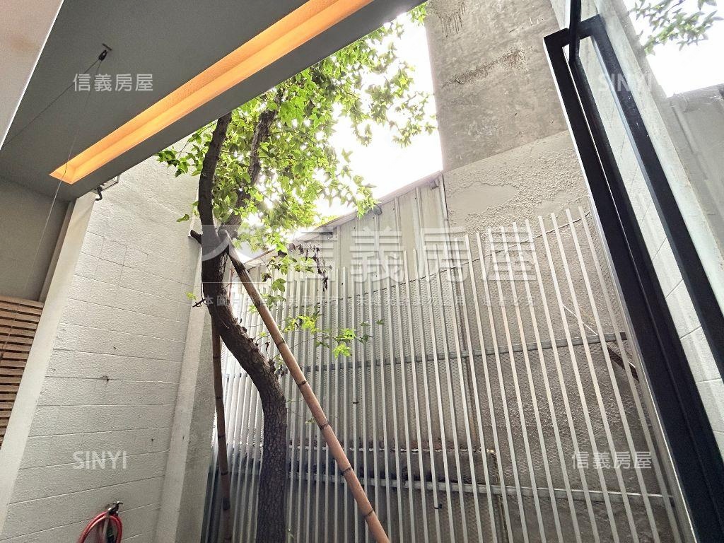 設計師的公司透天版房屋室內格局與周邊環境