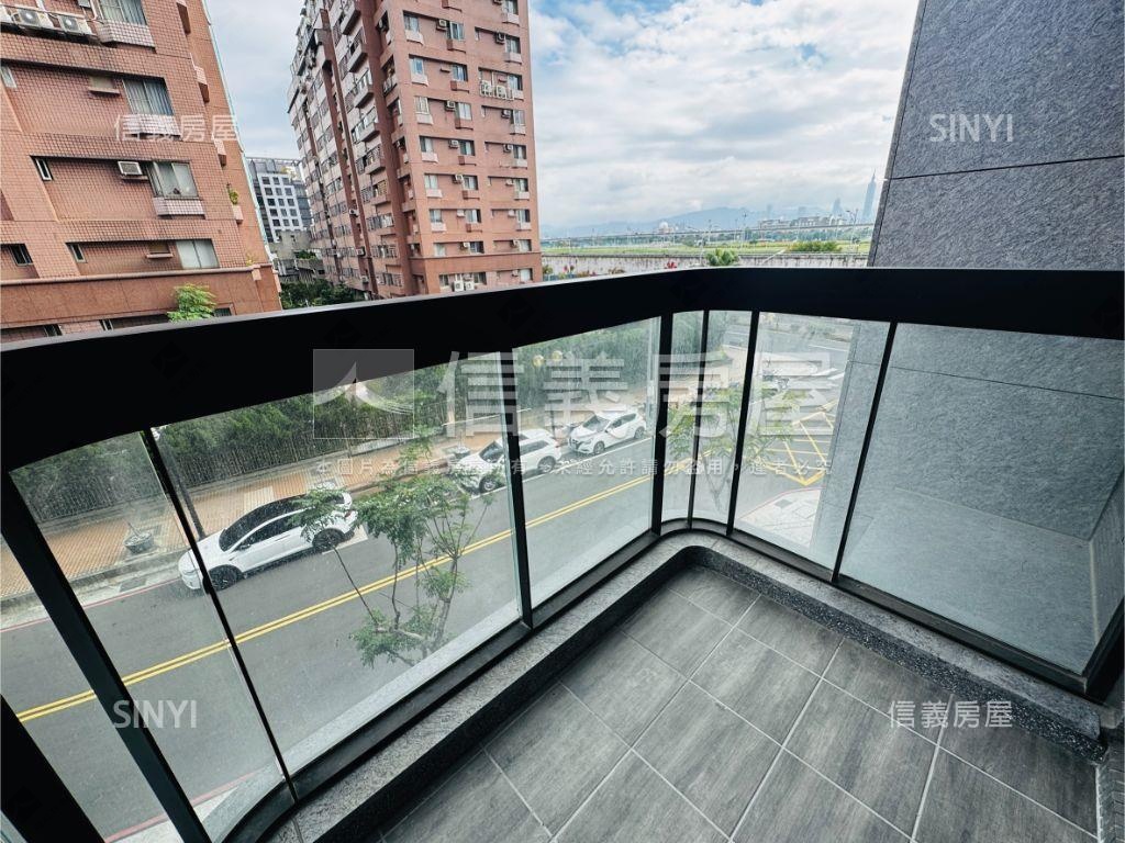 專任誠售明水指標案最大直房屋室內格局與周邊環境