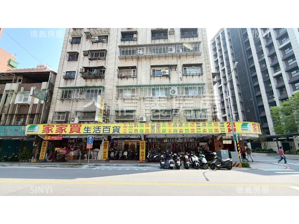 忠孝大面寬角間金店面房屋室內格局與周邊環境