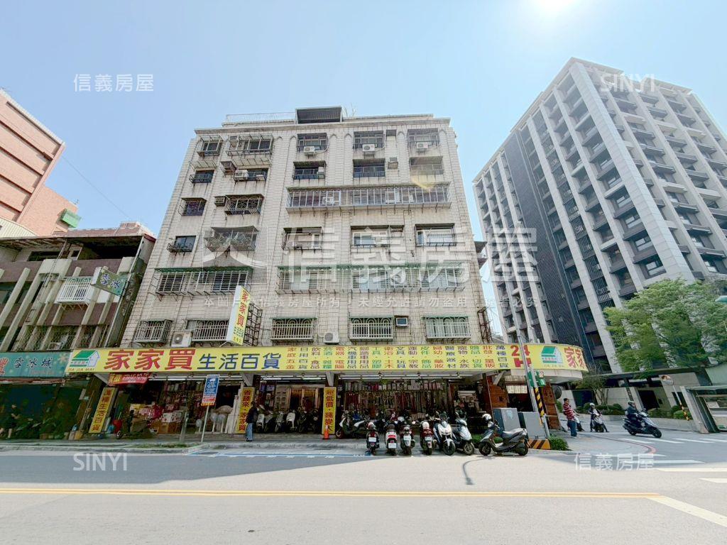 忠孝大面寬角間金店面房屋室內格局與周邊環境